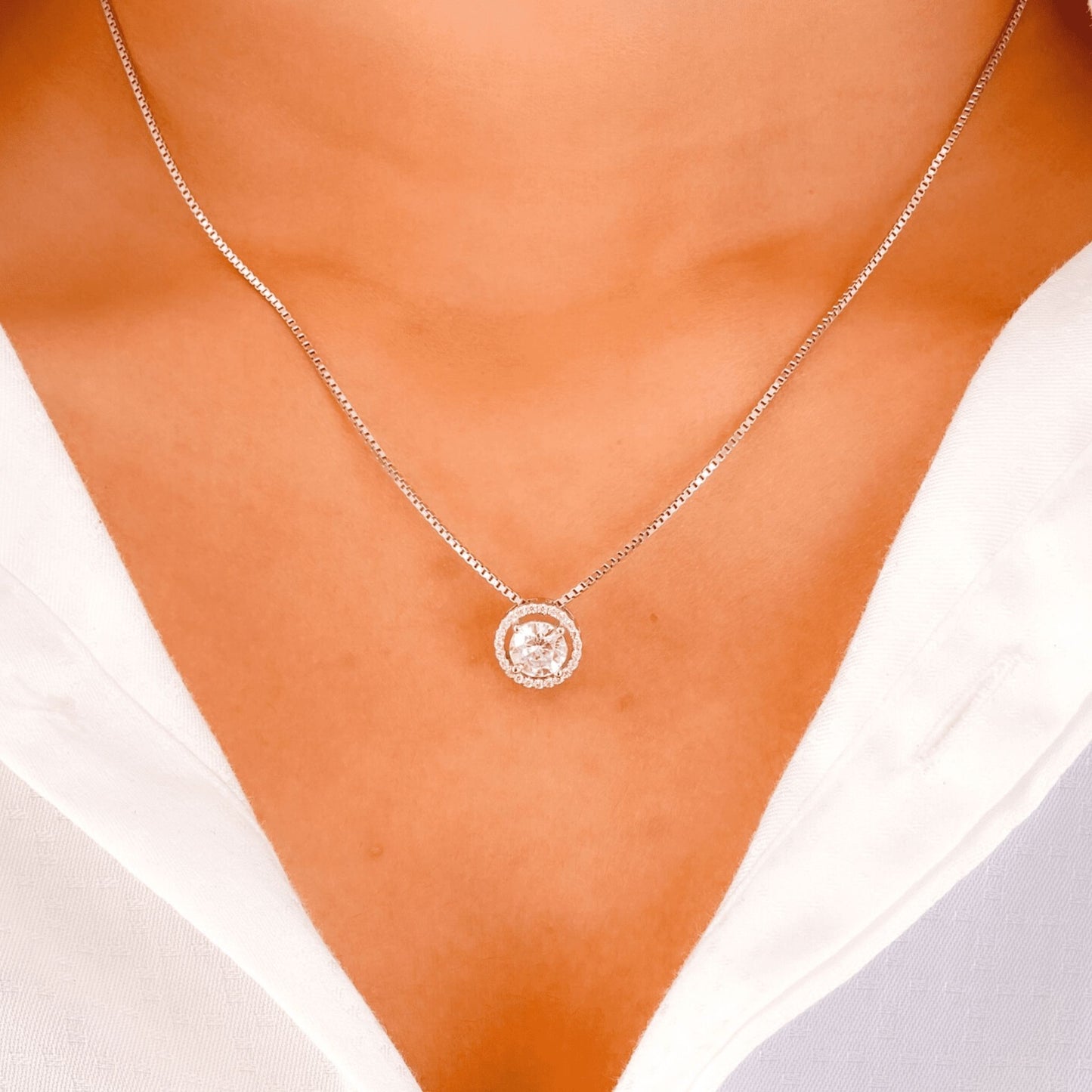 Silver Halo Round Necklace